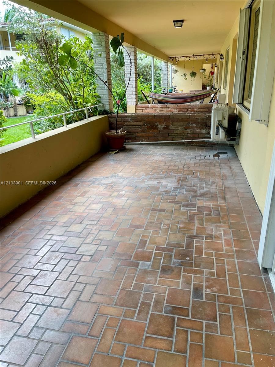 White Hall · #12-B in Bal Harbour - Photo 17
