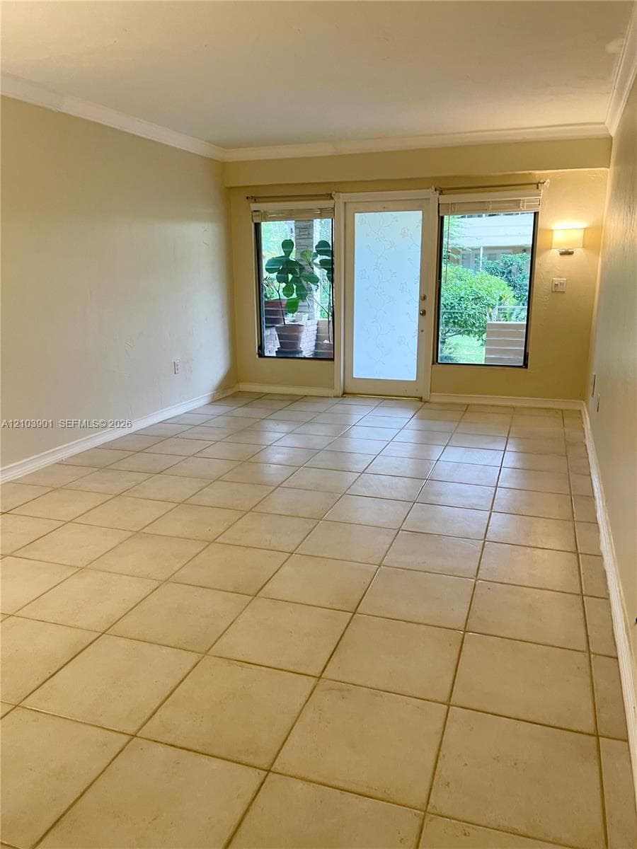 White Hall · #12-B in Bal Harbour - Photo 3