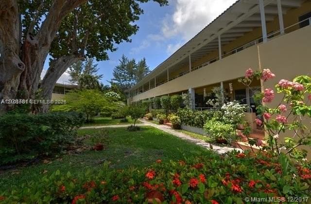 White Hall · #12-B in Bal Harbour - Photo 20