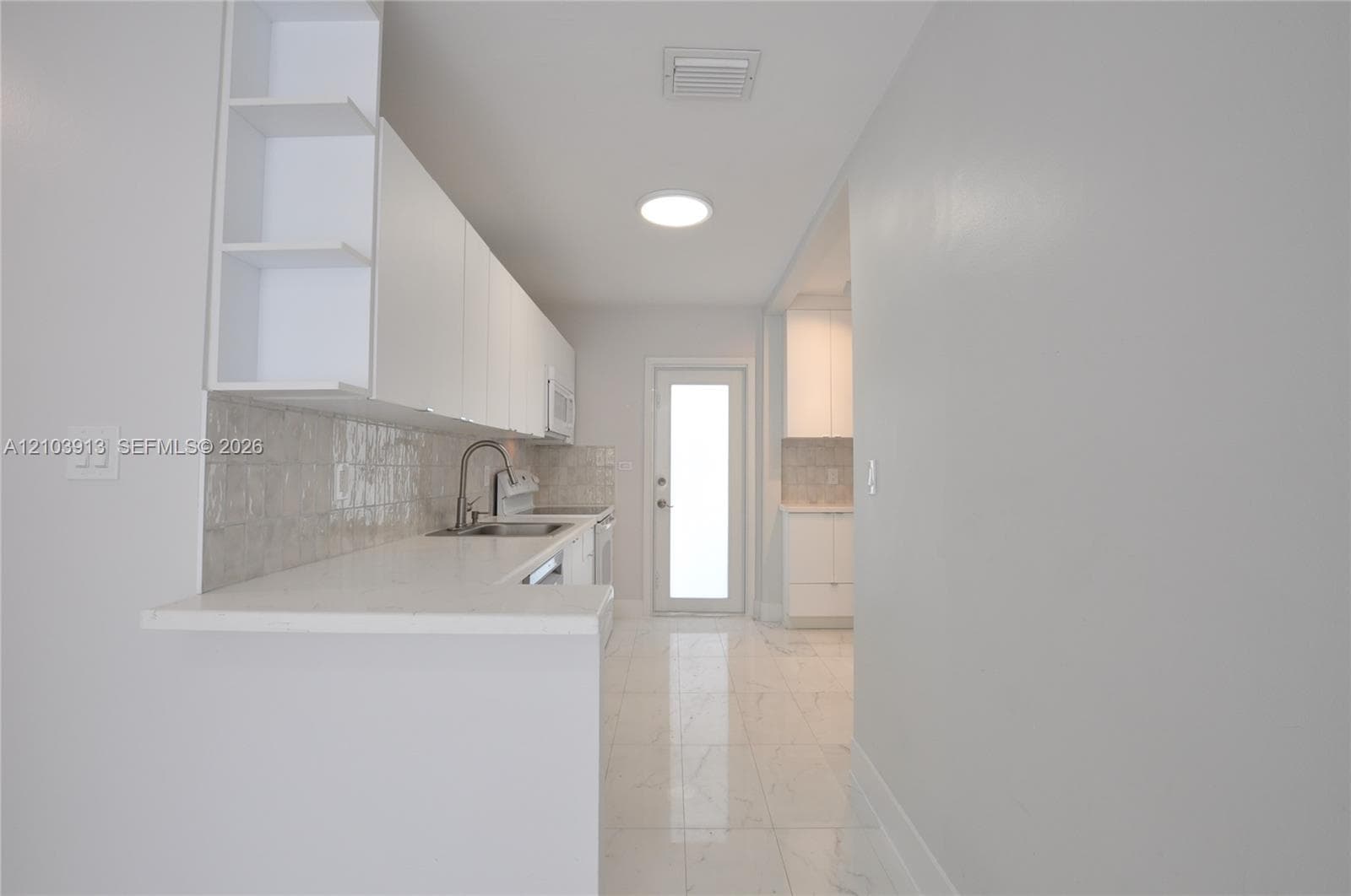 10504 SW 77th Ct #10504 photo 5