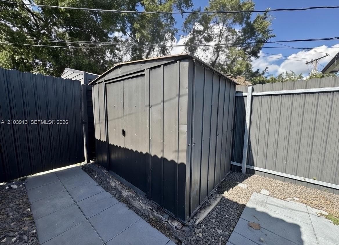 10504 SW 77th Ct #10504 photo 11