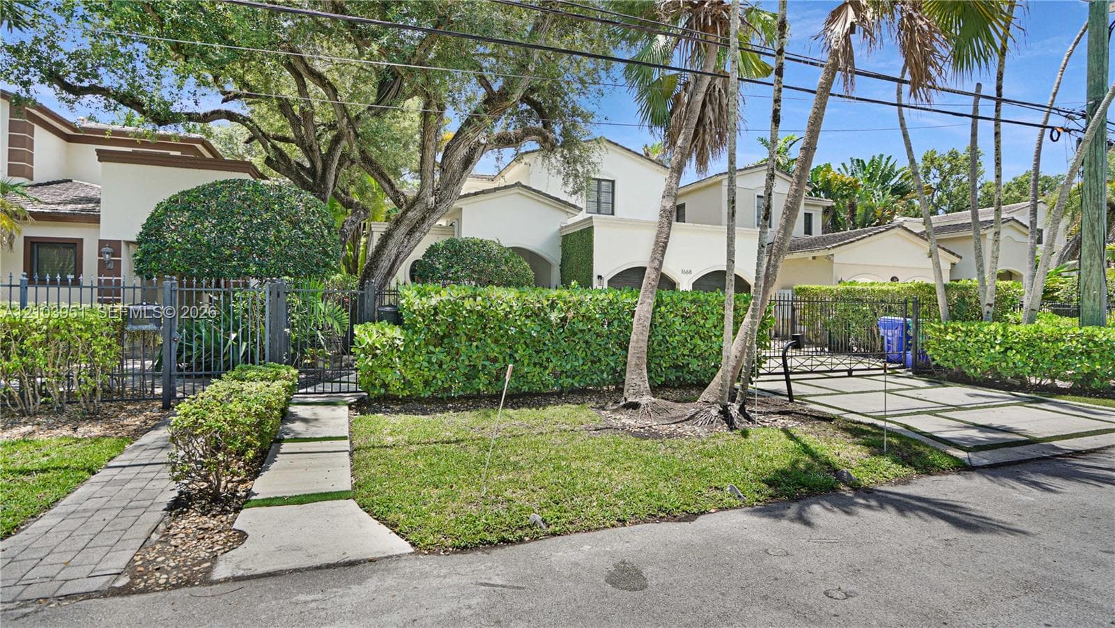 1668 Micanopy Ave photo 96