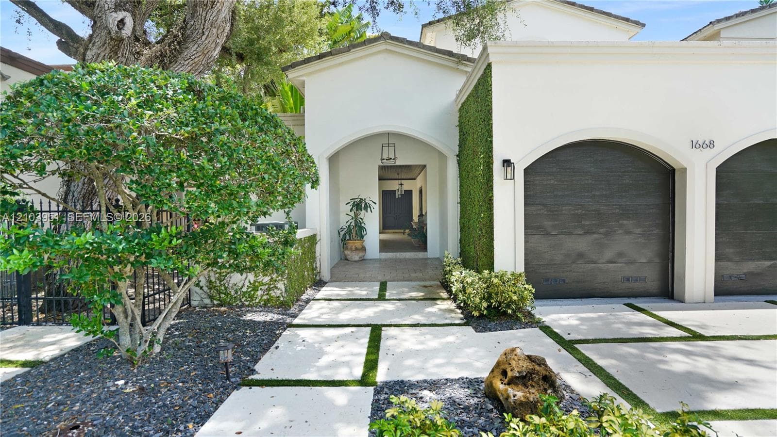 1668 Micanopy Ave photo 93