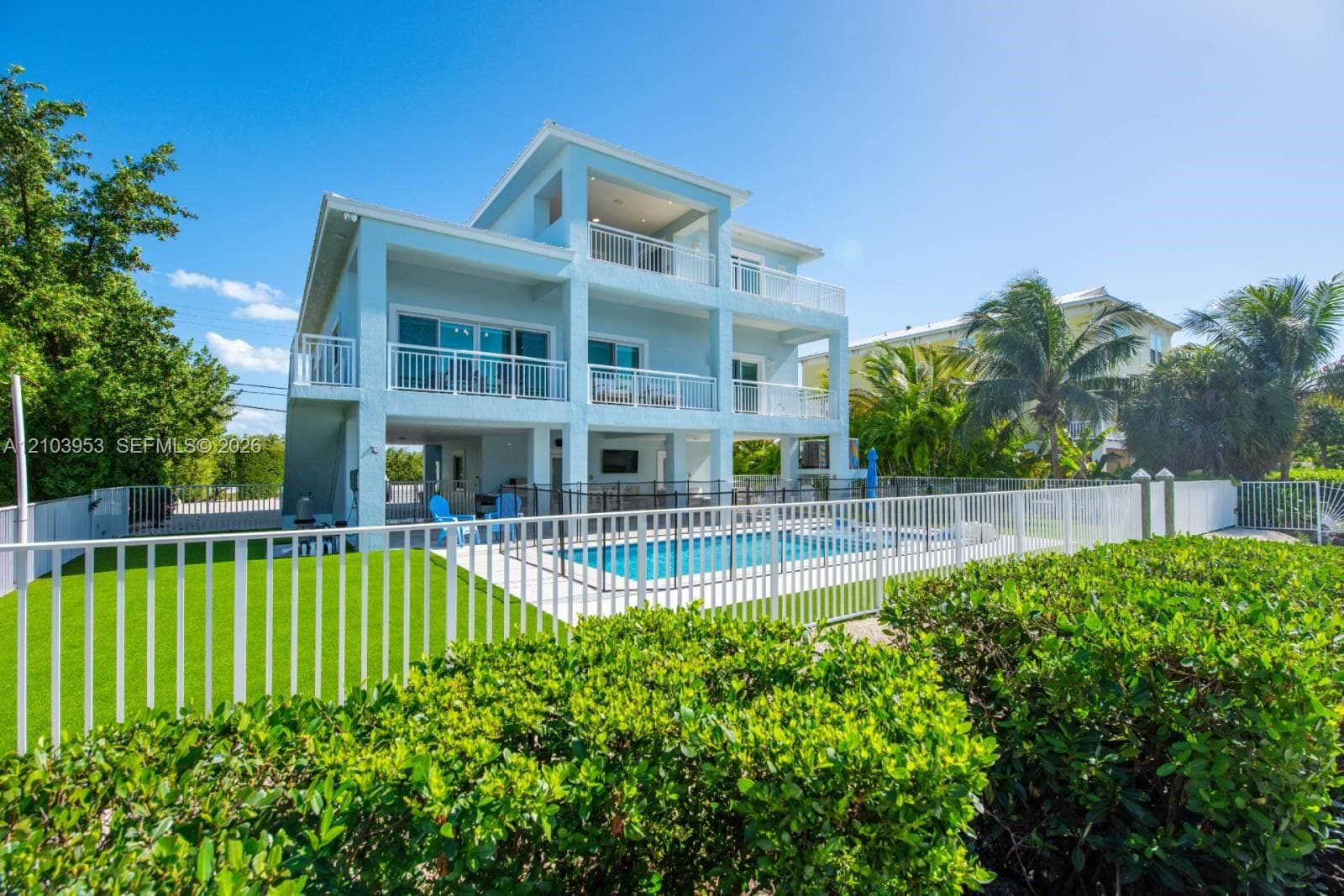 233 Sombrero Beach Rd photo 31