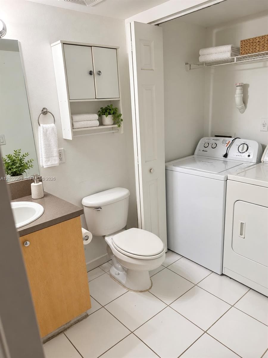 2841 NE 185th St #510 photo 4