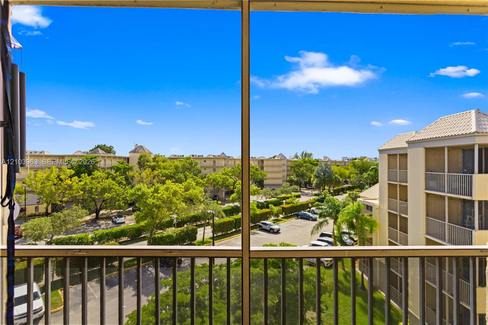 LAS VISTAS AT DORAL CONDO · #502 in Doral - Photo 9