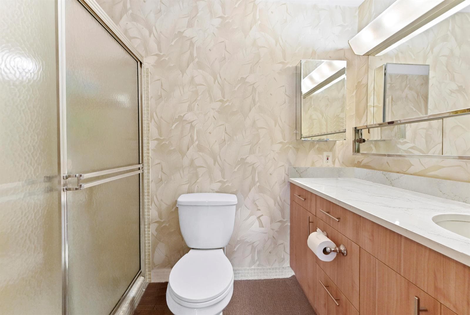 13 Bathroom 01