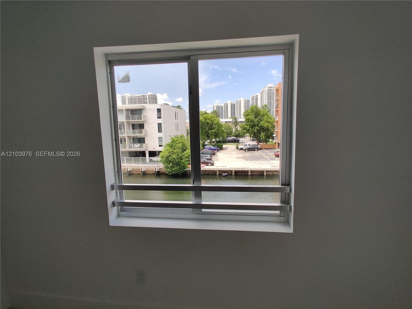 ENCLAVE SHORES CONDO · #23 in North Miami Beach - Photo 16