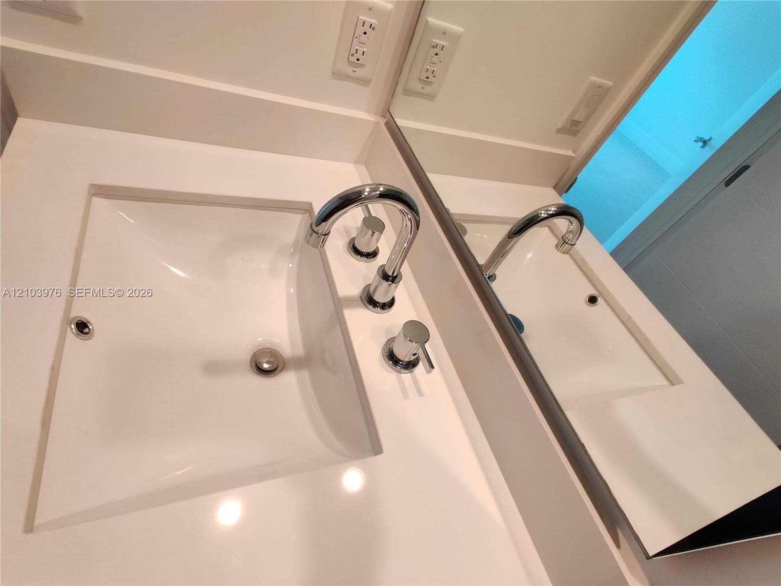 ENCLAVE SHORES CONDO · #23 in North Miami Beach - Photo 15