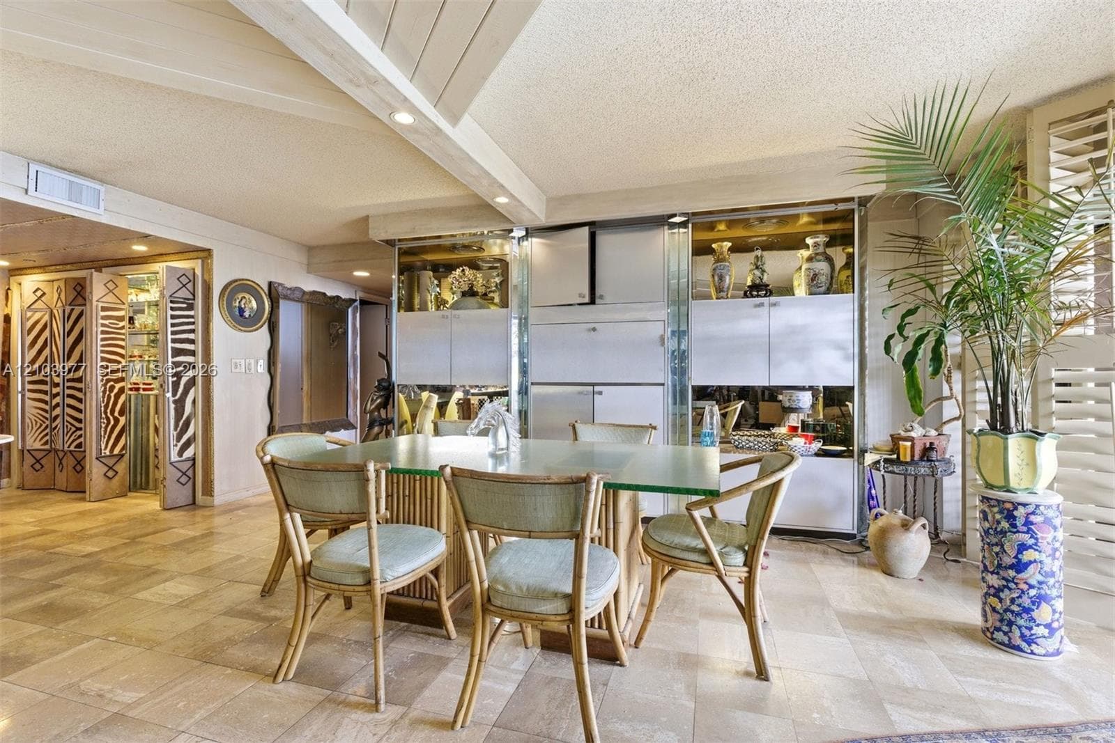CRICKET CLUB CONDO · #1505 in Miami - Photo 12