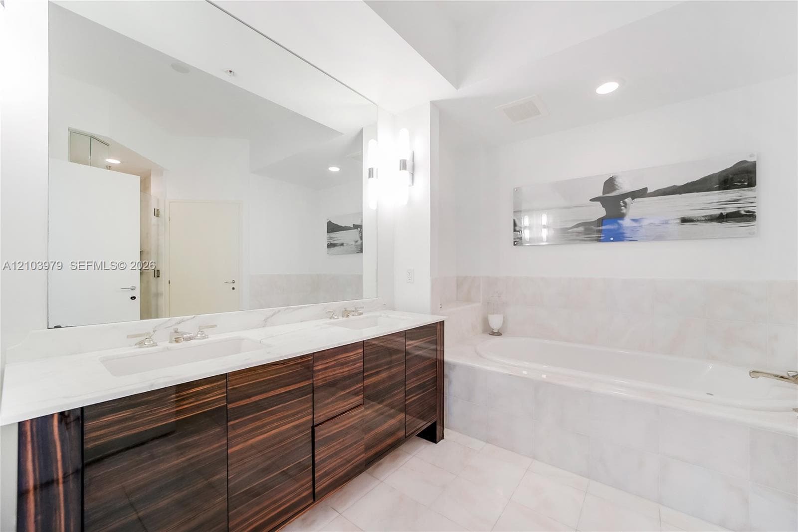 Continuum North · #2205 in Miami Beach - Photo 27
