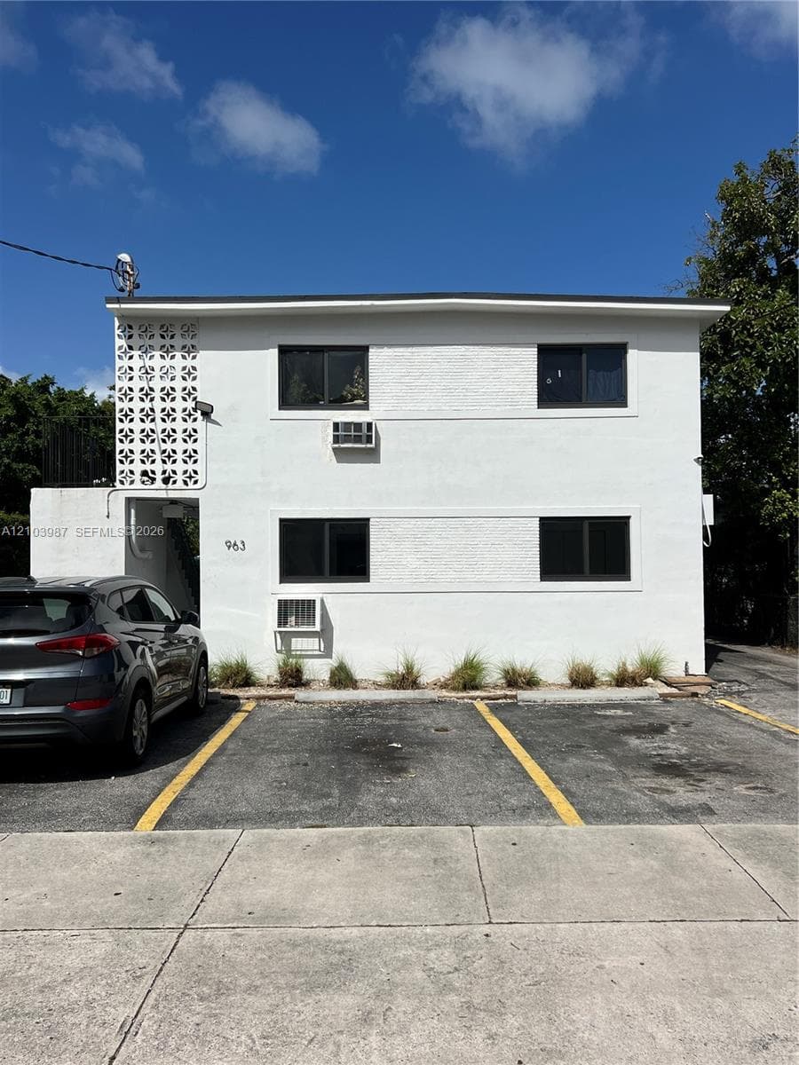 BRICKELL RIVERVIEW · #1 in Miami - Photo 9