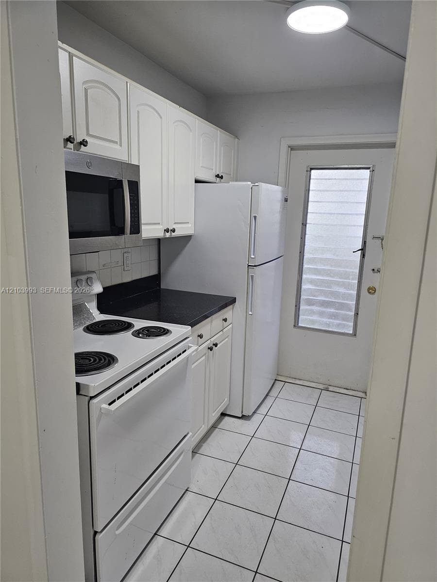 WILEY CONDO APTS · #2 in Hollywood - Photo 10