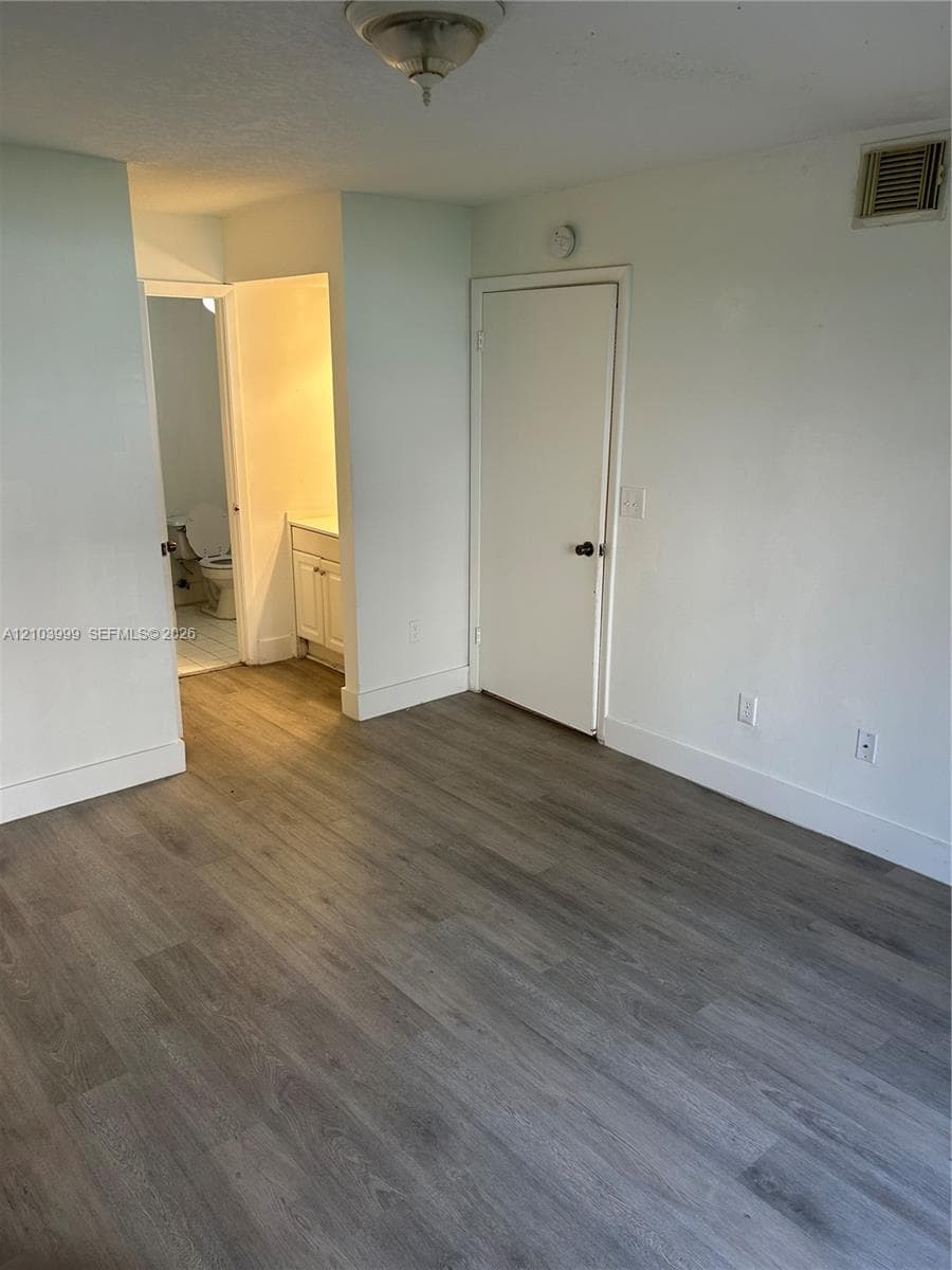 VILLA RUSTICA I CONDO · #104 in Hialeah - Photo 4