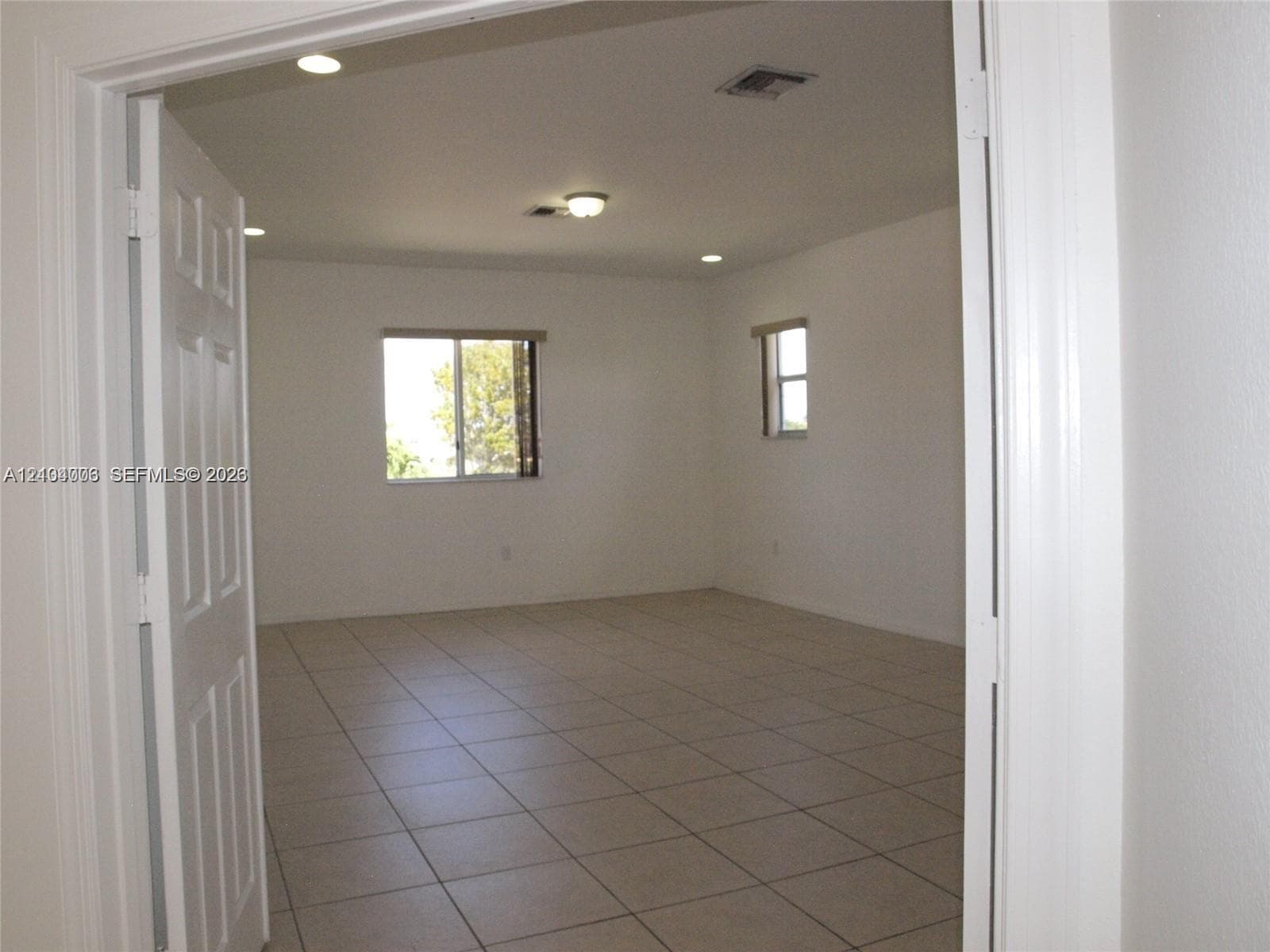 14905 SW 34th St photo 9