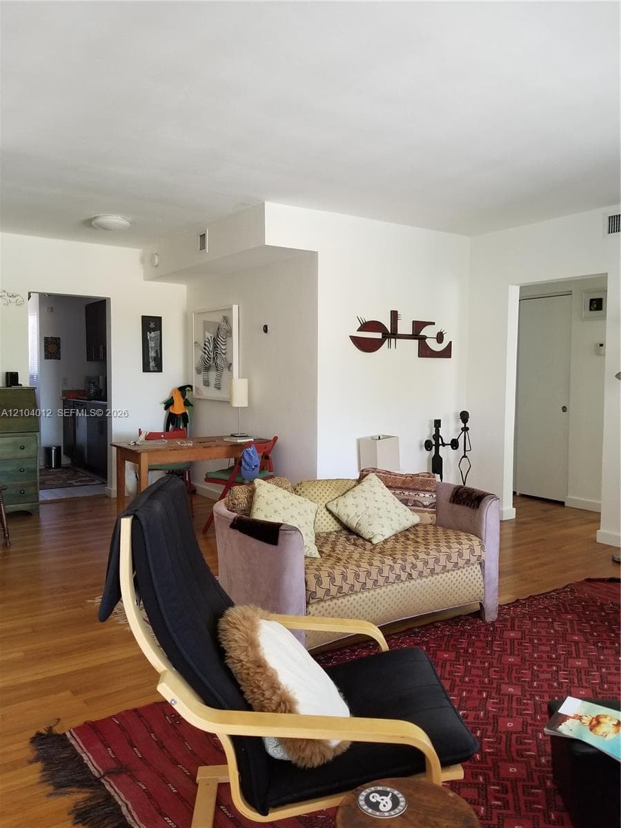Belle Meade · #7410 in Miami - Photo 12