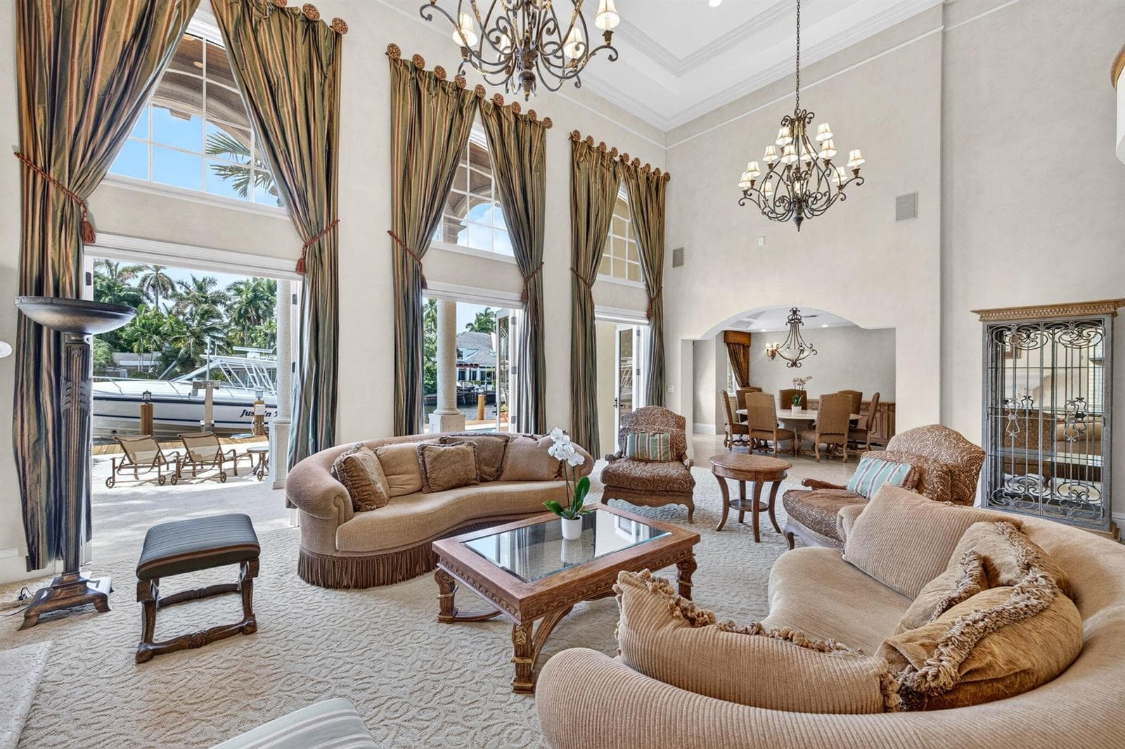 020_Formal_Living_Room