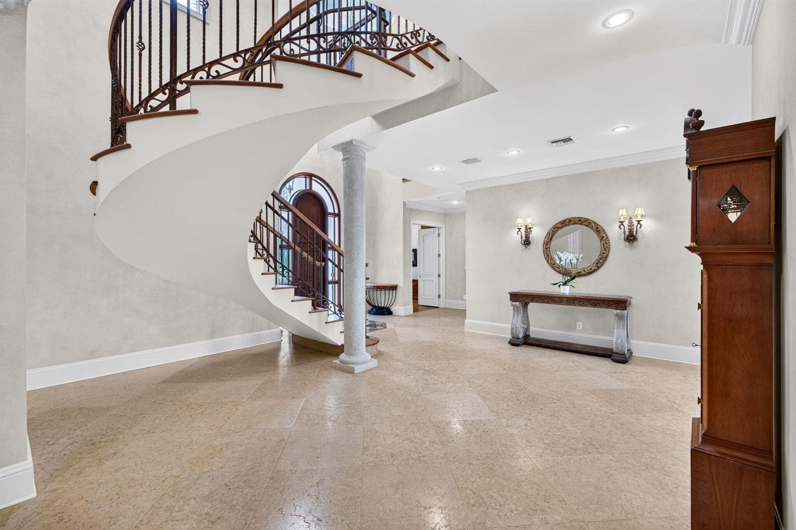 029_Foyer_and_Staircase
