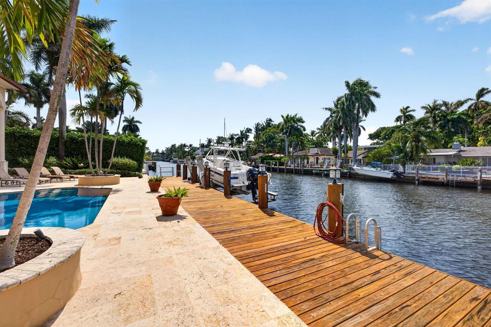 140_Dock_and_Canal
