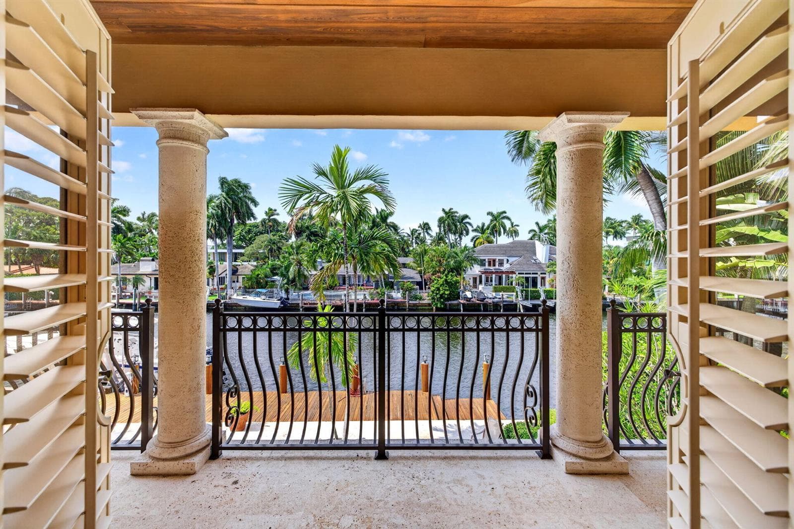 075_Primary_Suite_Balcony_Access