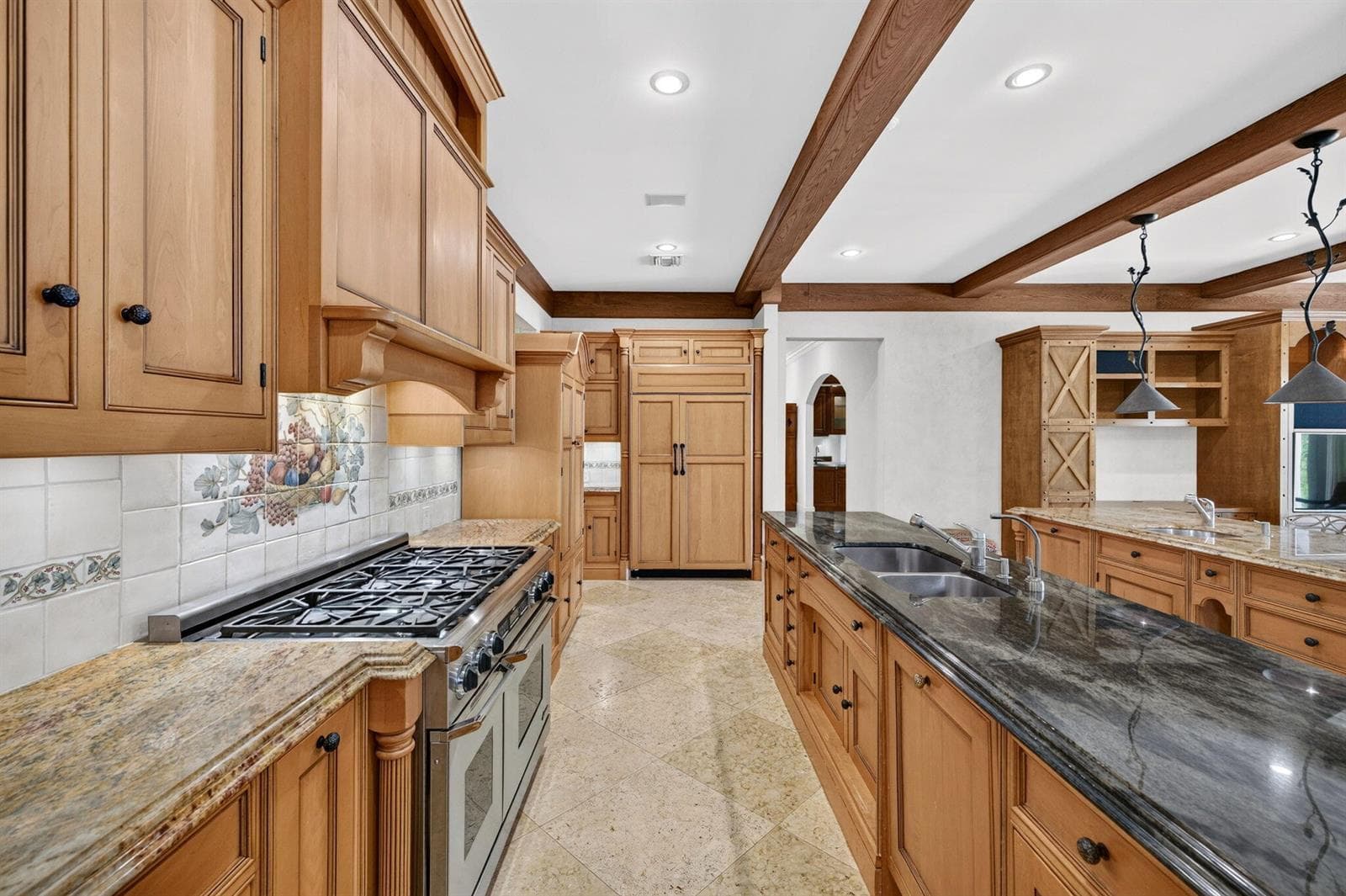 047_Kitchen