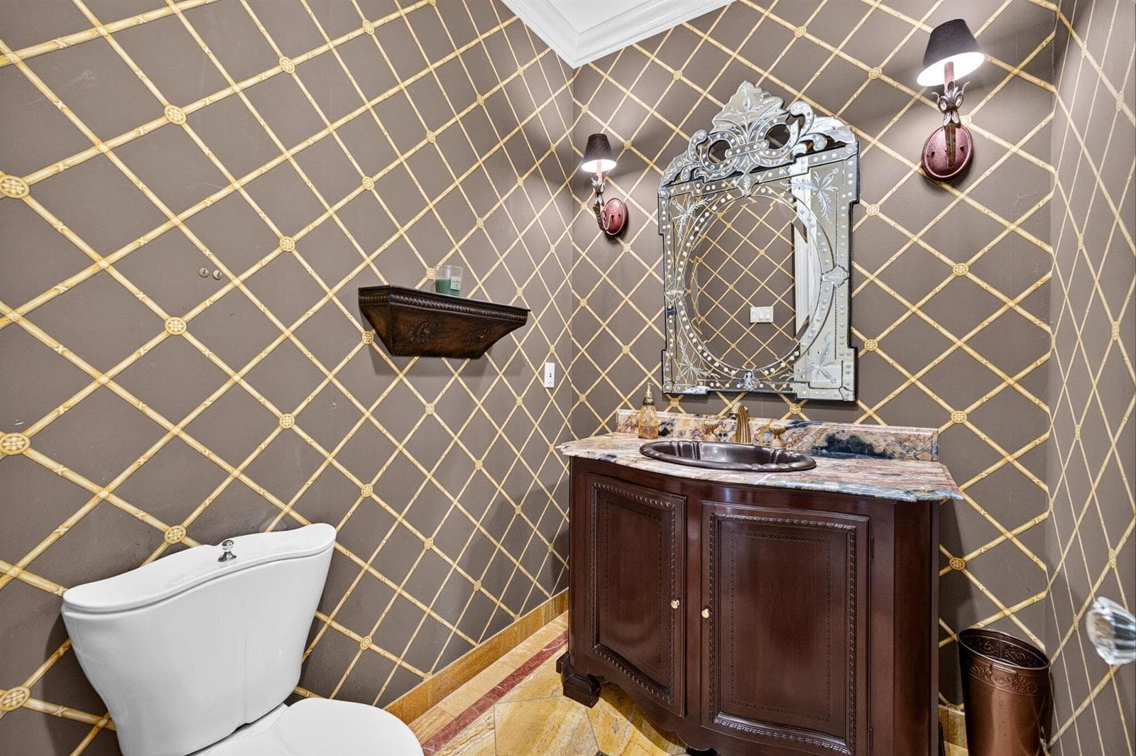 032_Powder_Room