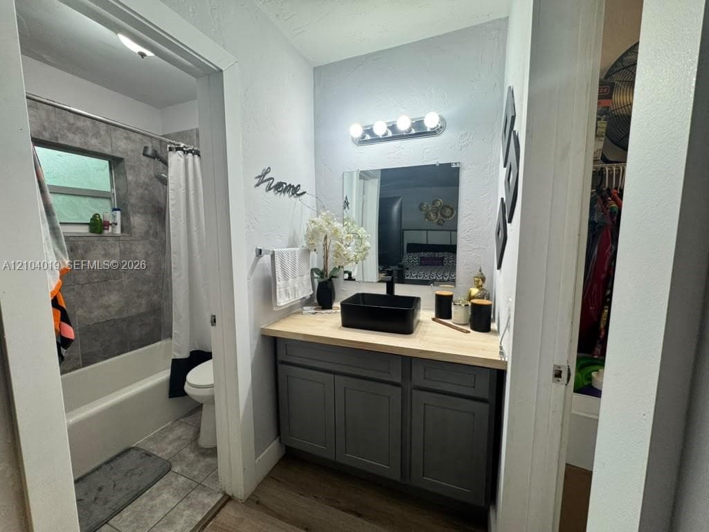 HIDDEN WATERS CONDO · #224 in North Miami - Photo 12