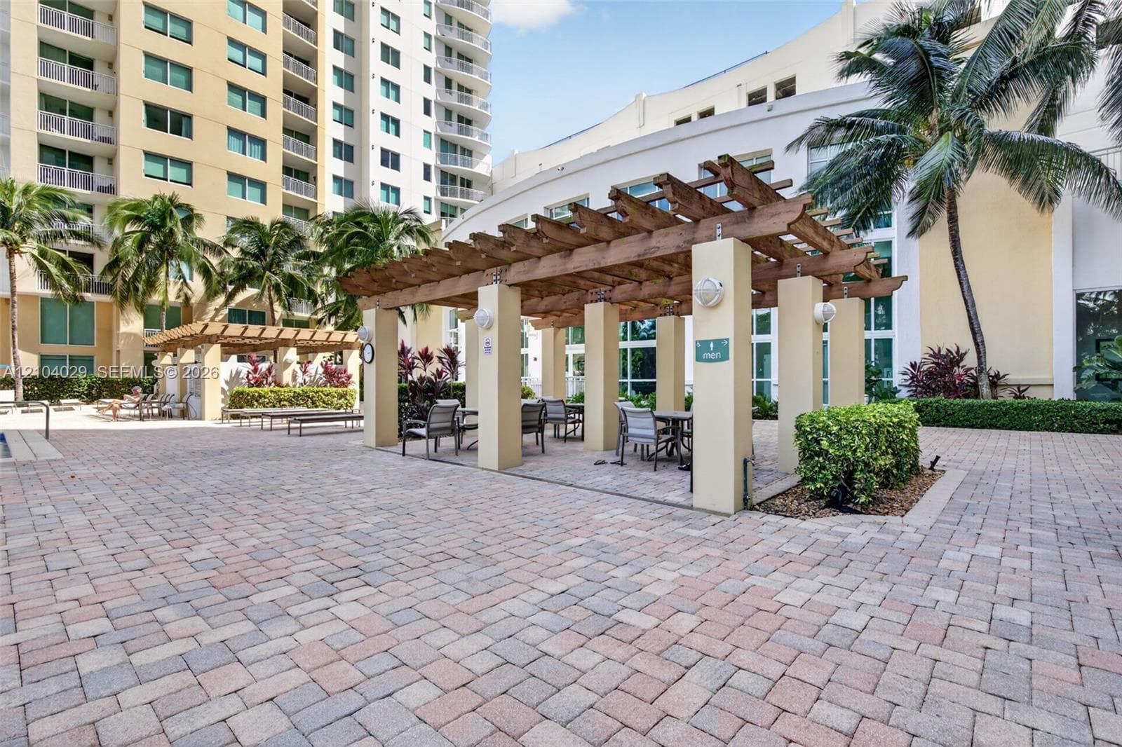 Duo · #2303W in Hallandale Beach - Photo 43