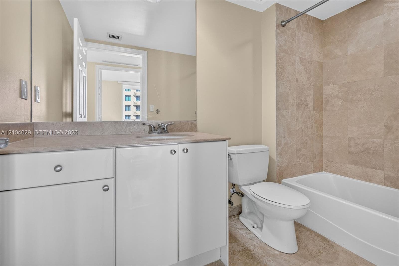 Duo · #2303W in Hallandale Beach - Photo 32