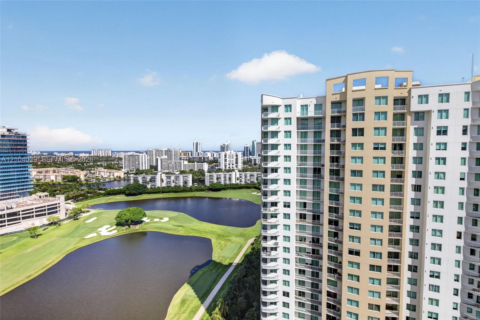Duo · #2303W in Hallandale Beach - Photo 38