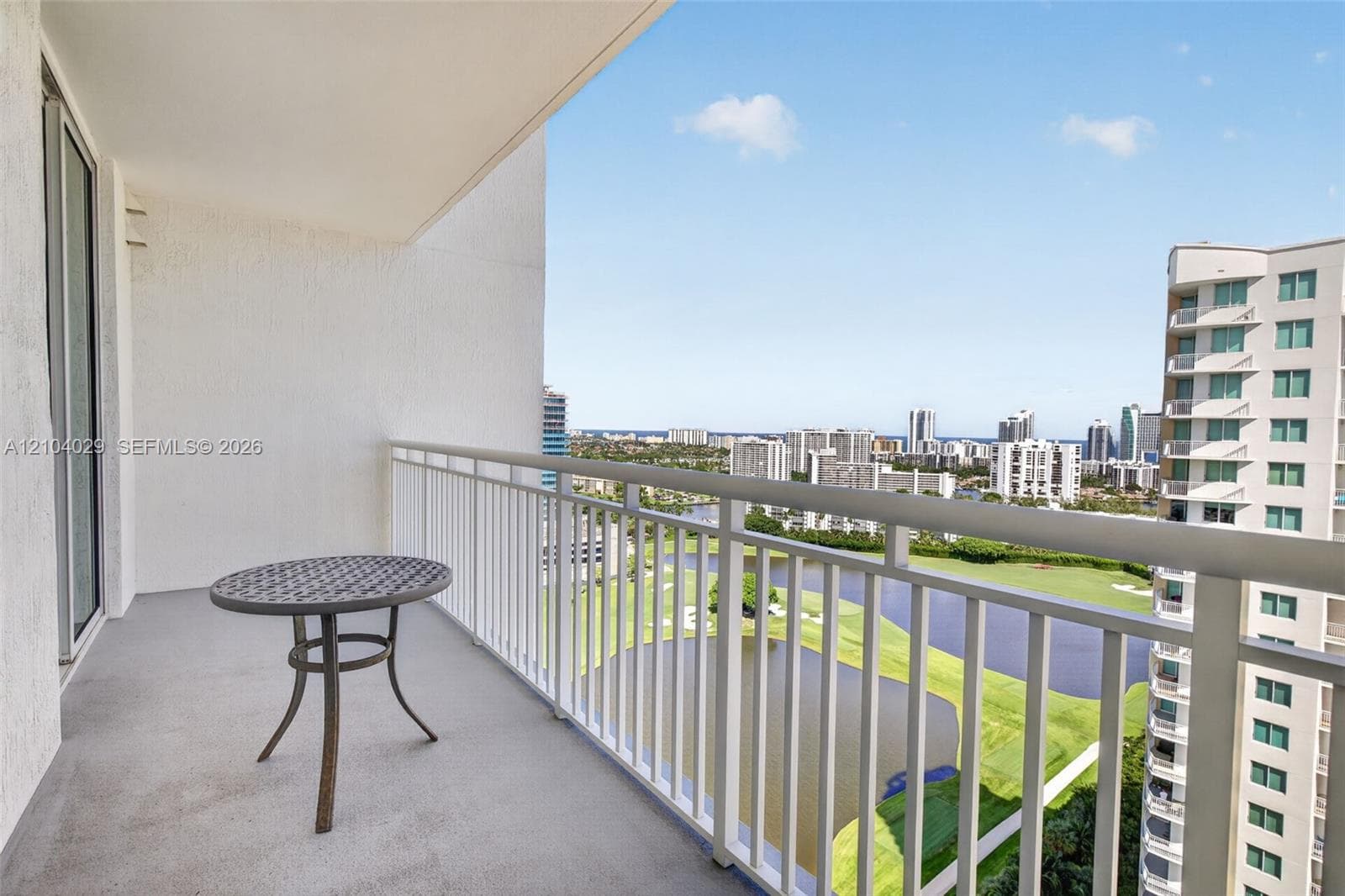 Duo · #2303W in Hallandale Beach - Photo 37