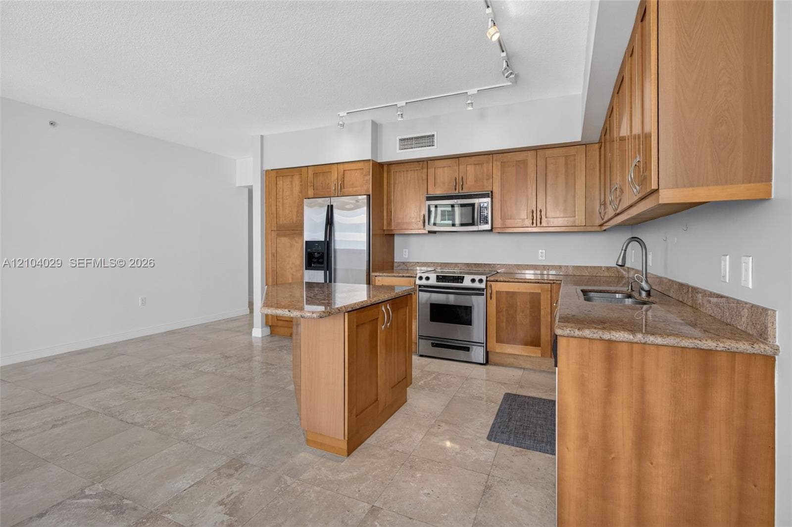 Duo · #2303W in Hallandale Beach - Photo 11