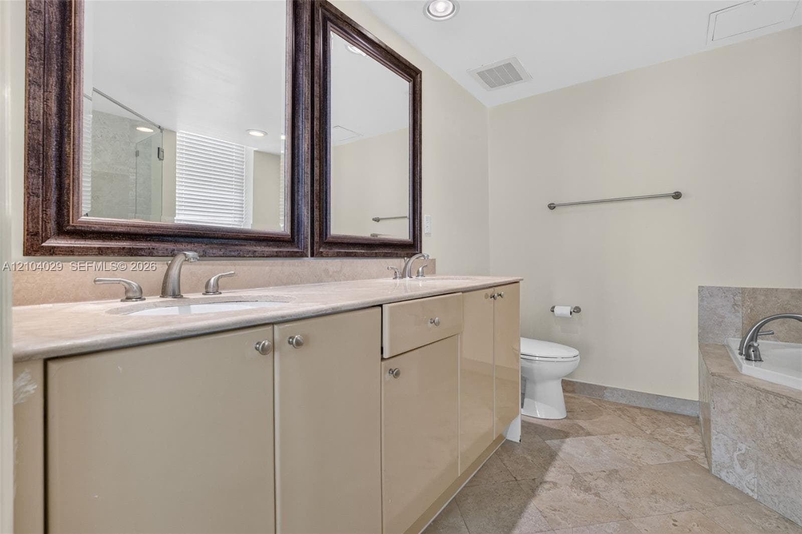 Duo · #2303W in Hallandale Beach - Photo 25