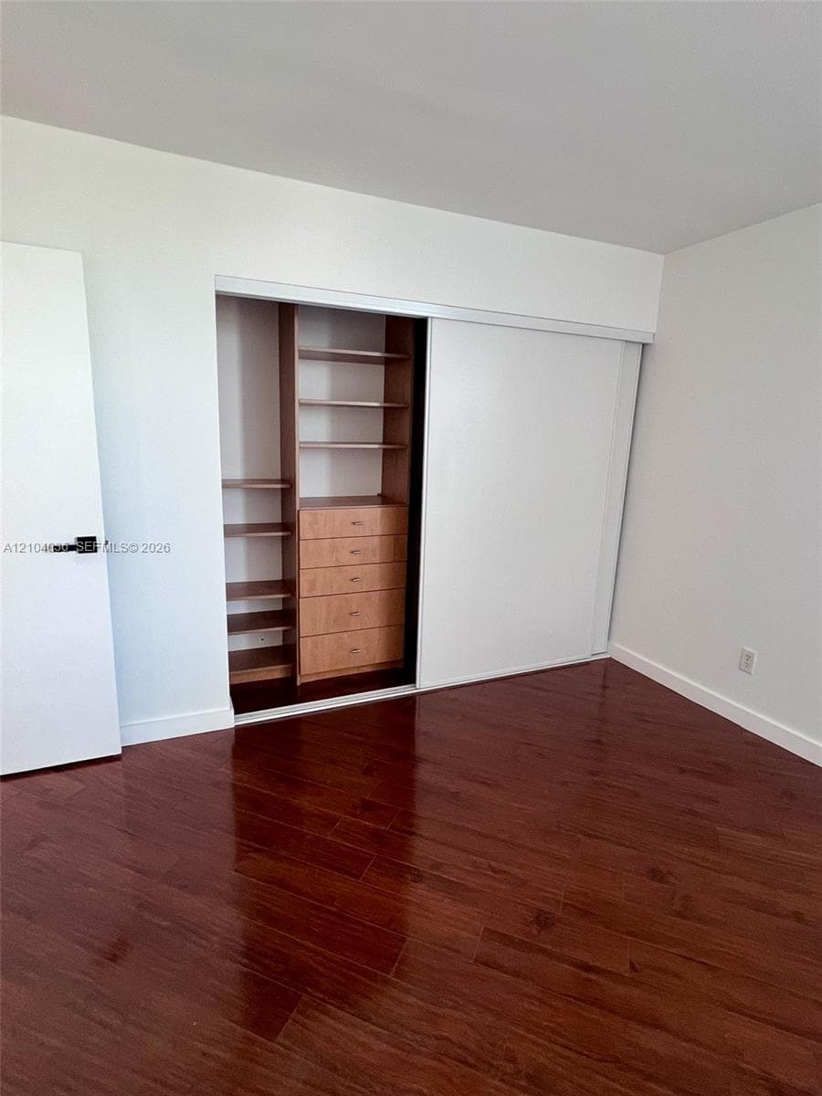 KEYSTONE TOWERS CONDO · #810 in North Miami - Photo 6