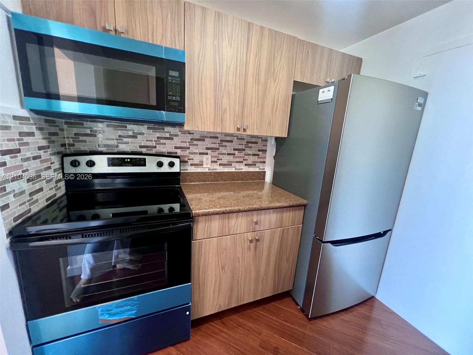 KEYSTONE TOWERS CONDO · #810 in North Miami - Photo 4