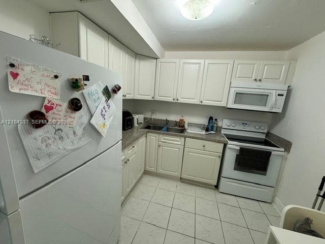 AVANT GARDE CONDO · #1203 in Hallandale Beach - Photo 12
