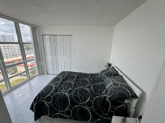 AVANT GARDE CONDO · #1203 in Hallandale Beach - Photo 8