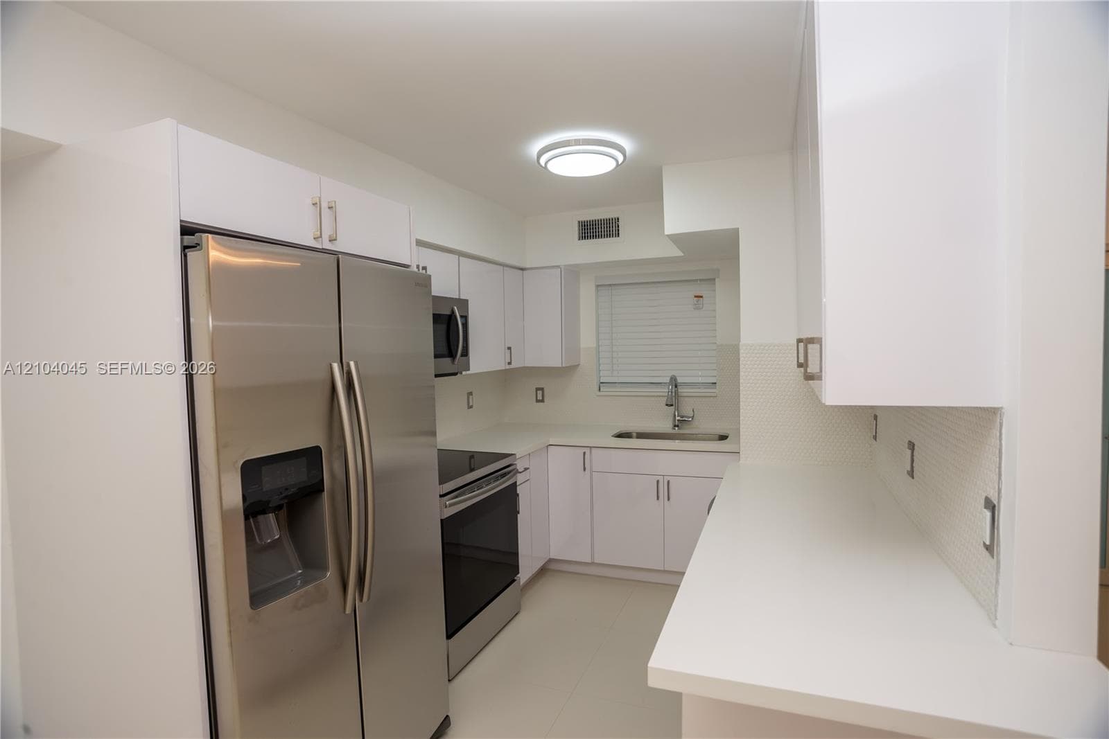 ENCLAVE SHORES CONDO · #8 in North Miami Beach - Photo 2