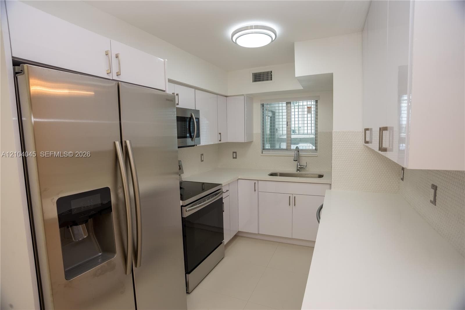ENCLAVE SHORES CONDO · #8 in North Miami Beach - Photo 7