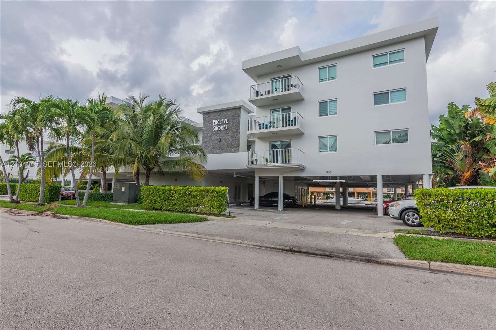 ENCLAVE SHORES CONDO · #8 in North Miami Beach - Photo 1