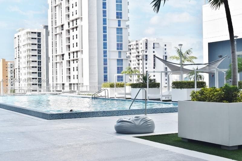 NEO VERTIKA CONDO · #2325 in Miami - Photo 17