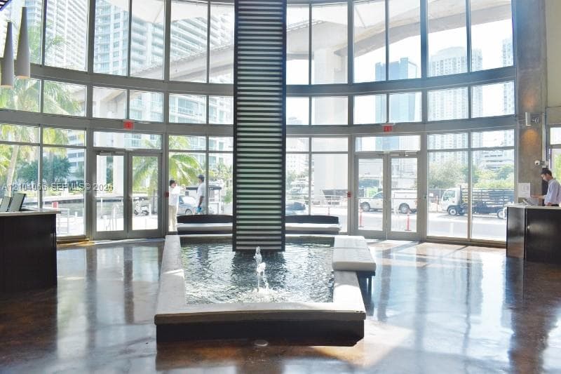 NEO VERTIKA CONDO · #2325 in Miami - Photo 15