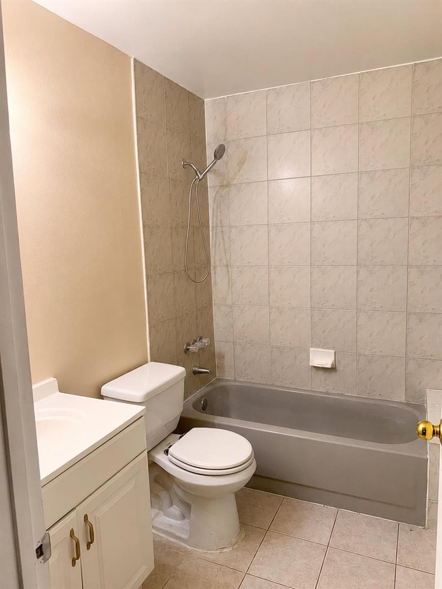 Main Bathroom