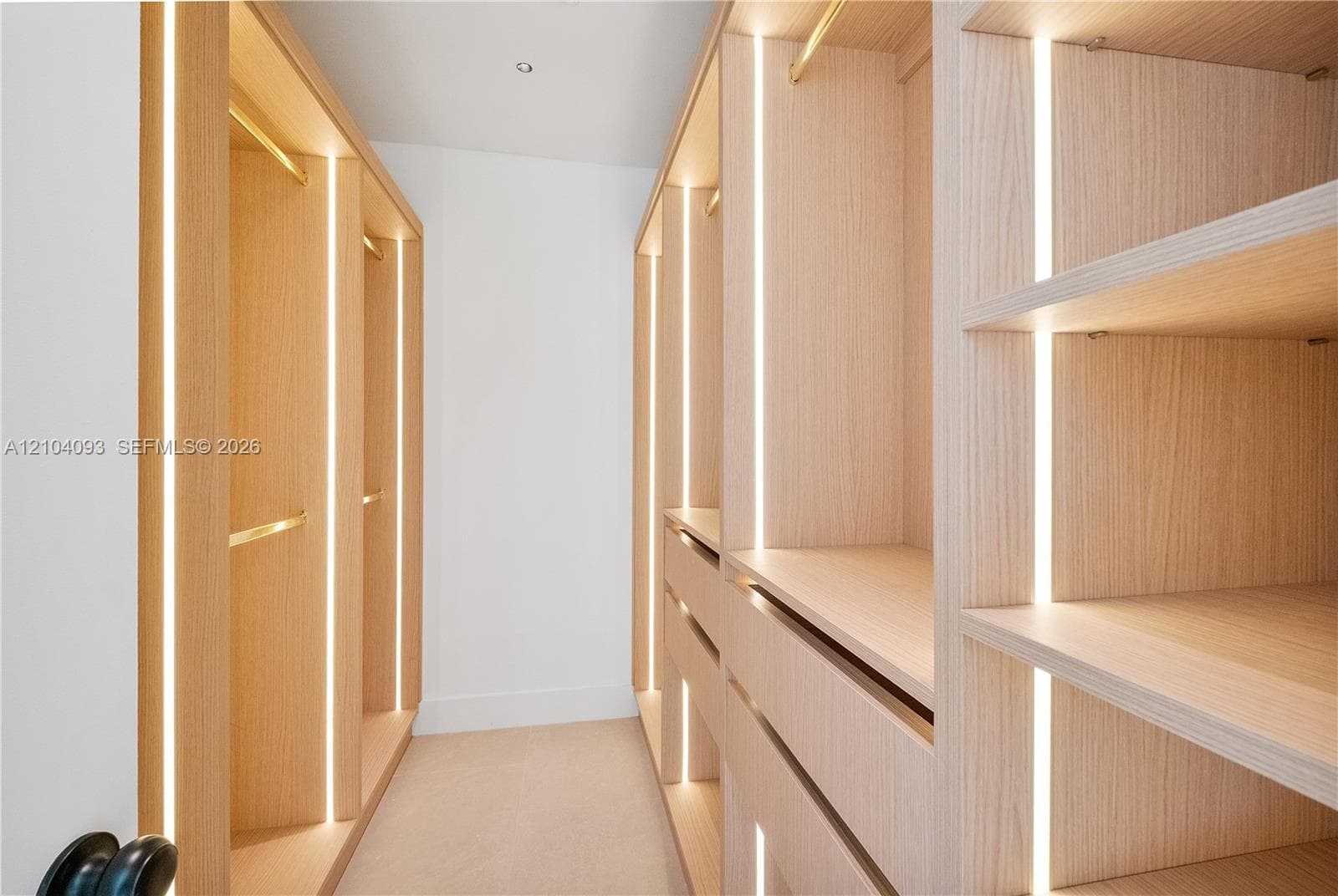 162 NE 108th St photo 11
