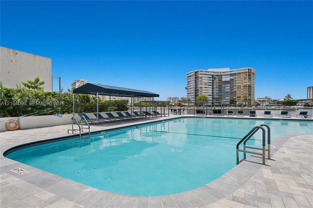 Plaza Towers South Condom · #1112 in Hallandale Beach - Photo 24