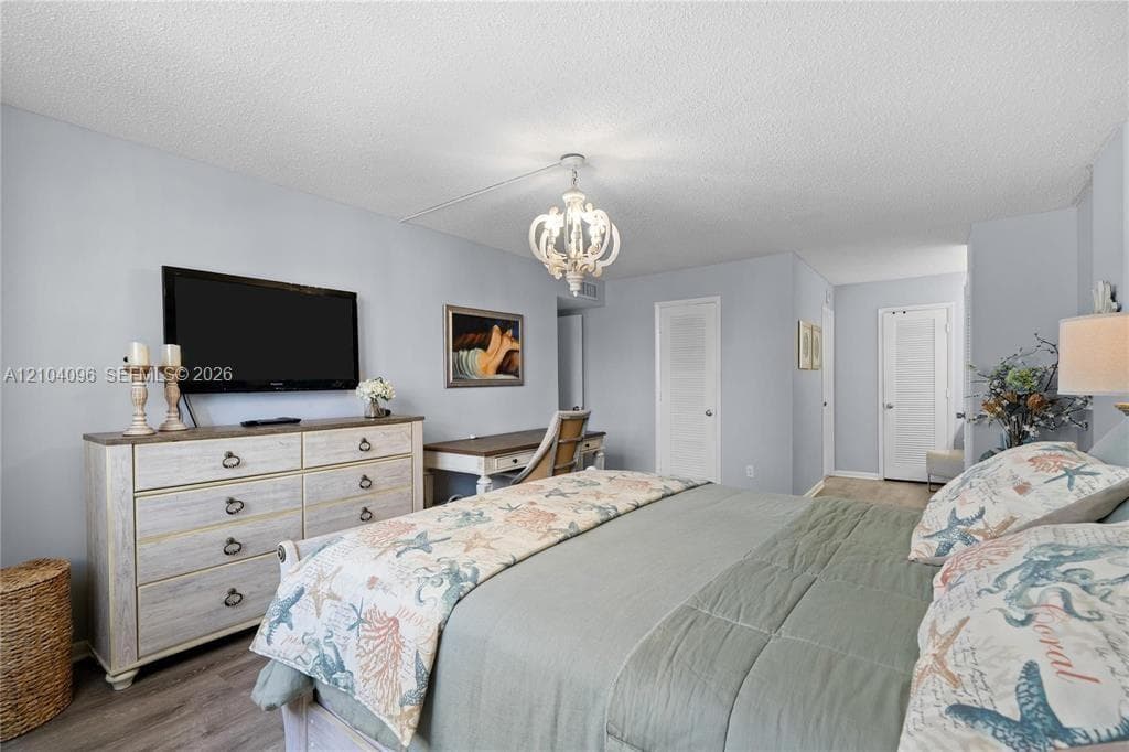 Plaza Towers South Condom · #1112 in Hallandale Beach - Photo 11