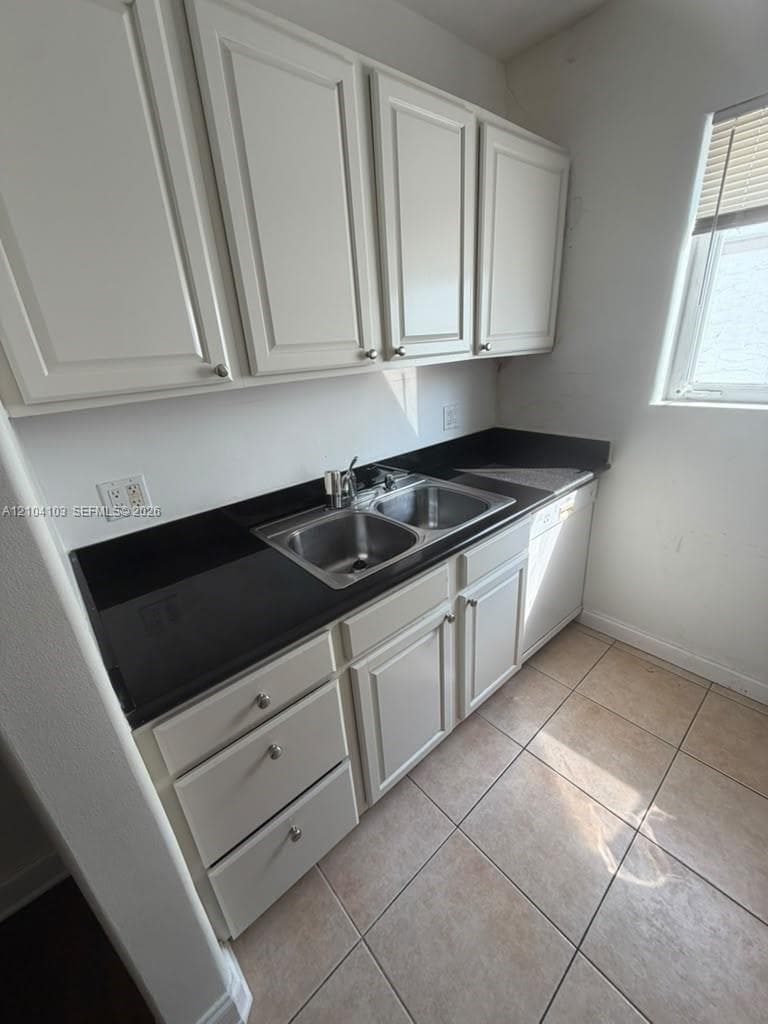 JEFFERSON PLACE CONDO · #12 in Miami Beach - Photo 6