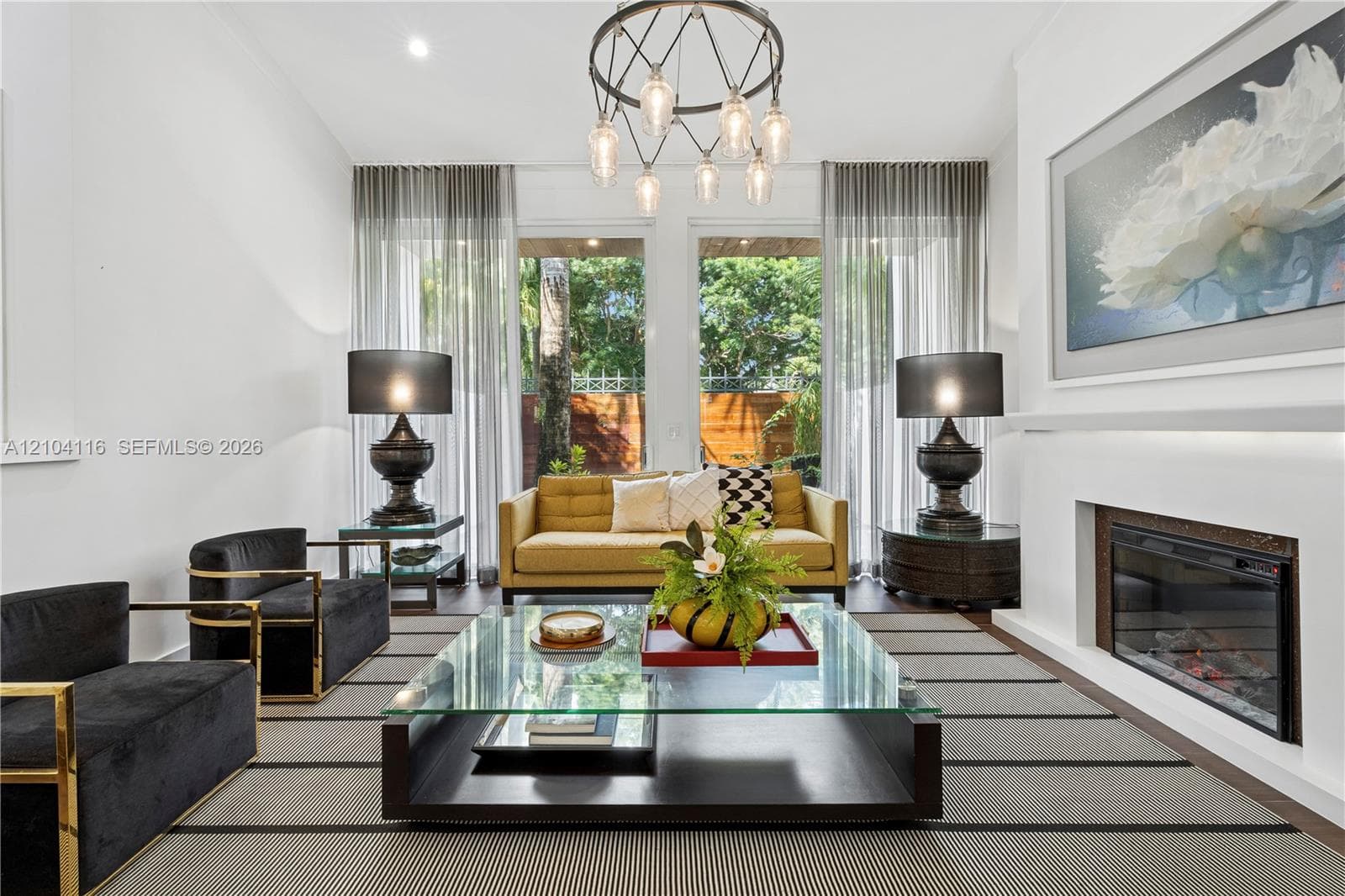 Spacious luxurious living