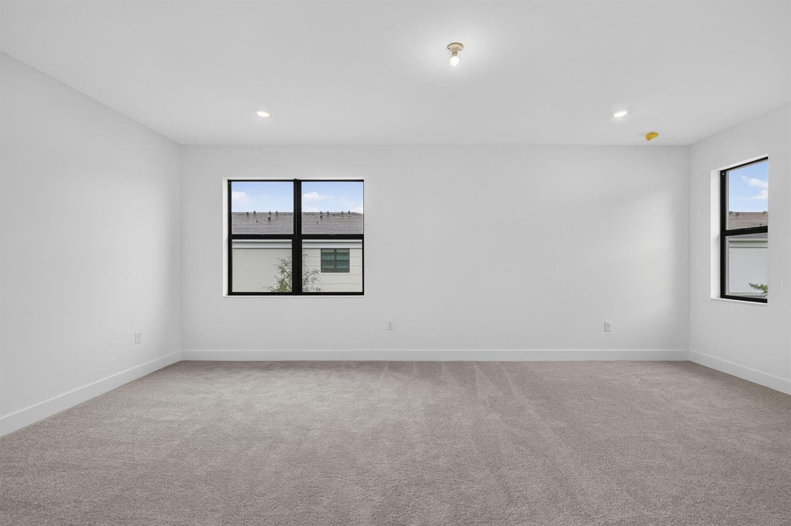 29-web-or-mls-BS1A2400