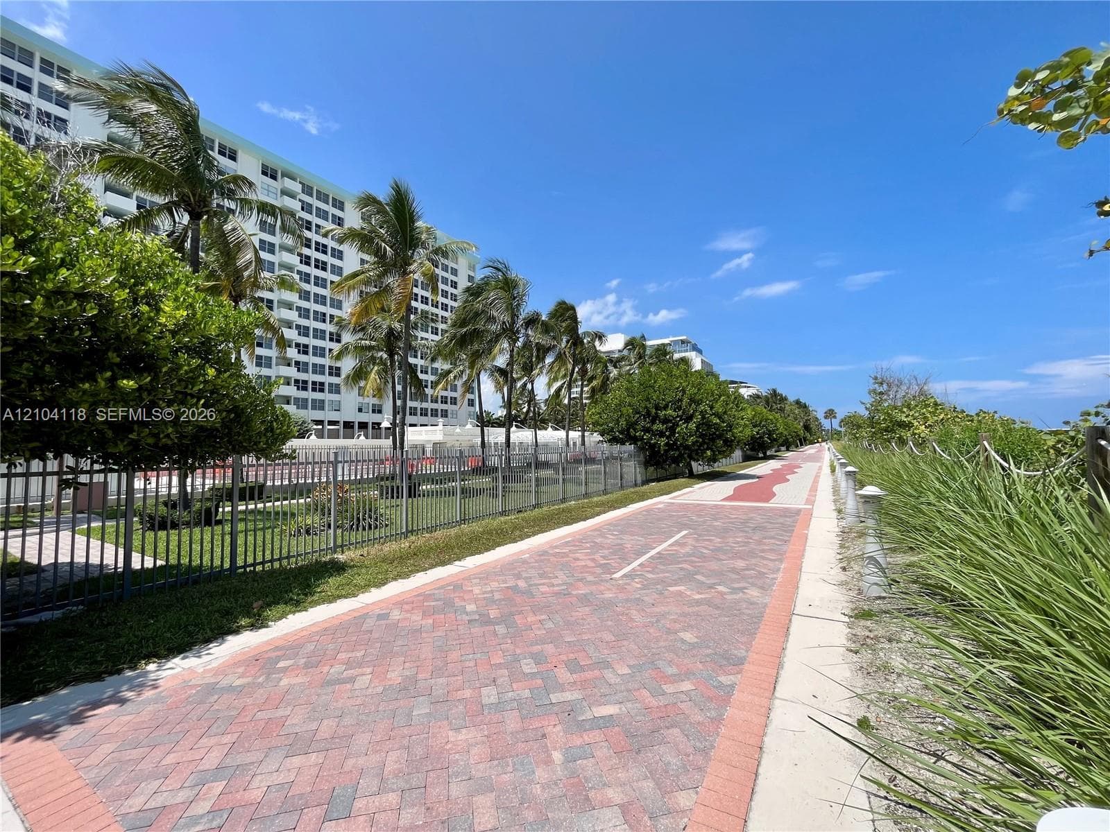 Triton Tower · #1242 in Miami Beach - Photo 23